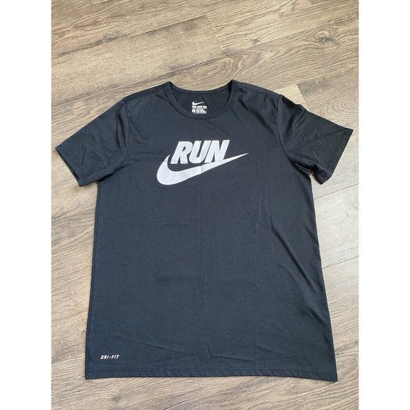 Nike Other - EUC Mens The Nike Tee short sleeve athletic cut drifit RUN tshirt size L